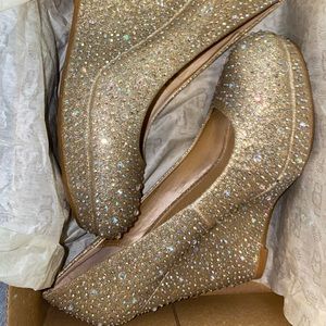 sparkling gold heels